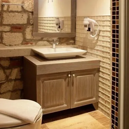 Igdelihan Unique מלון